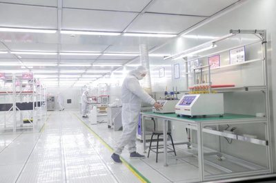 科技創(chuàng)新驅(qū)動(dòng)發(fā)展新引擎 走進(jìn)經(jīng)開區(qū)電子產(chǎn)品研發(fā)產(chǎn)業(yè)